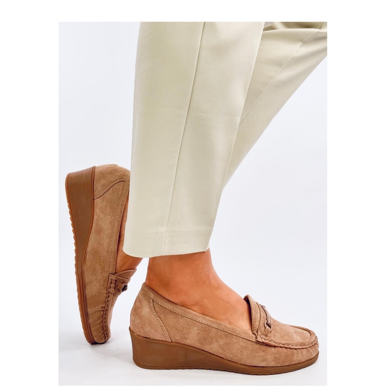 Kaki wedge loafers beige 1