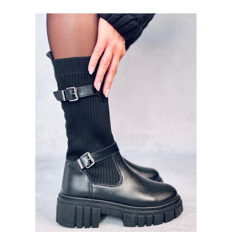 Stövlar med en flexibel ovandel Rhea Black - Inello svart 2