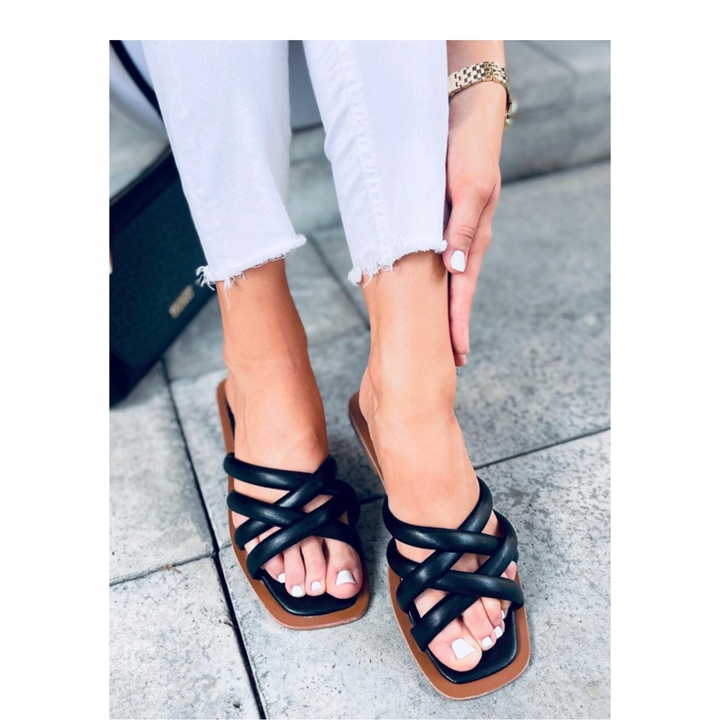 Svarta tofflor för kvinnor 1