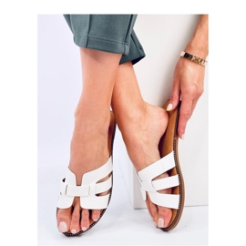 Charnes Vit sandal med flipflops för kvinnor - Inello 1