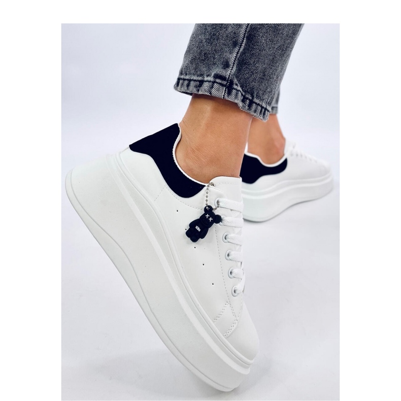 Liezel VIT/SVART wedge sneakers med hänge - Inello 2