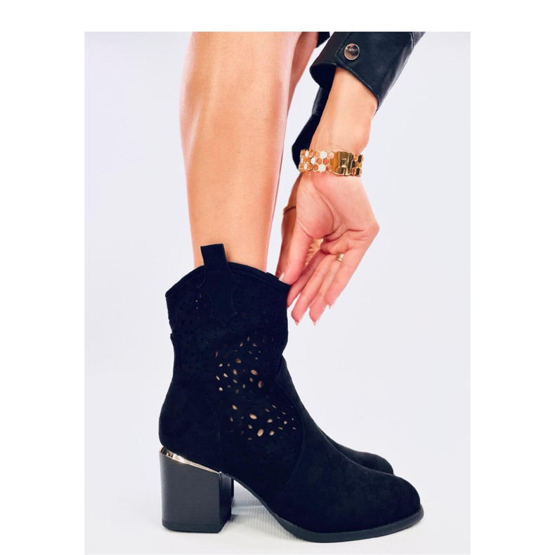 Antares Cowboystövlar i svart genombruten mocka - Inello 1