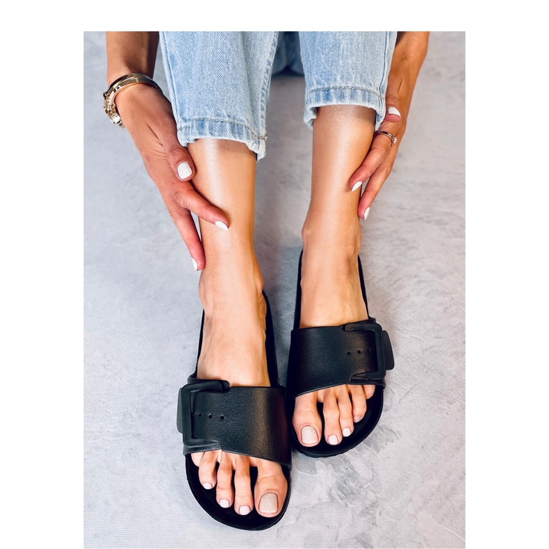 Sandal Gummi flipflops med spänne Romero Black - Inello svart 1