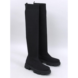 Nusses Svarta over-the-knee boots med en flexibel ovandel 1