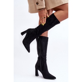 Högklackade stövlar i svart mocka 1