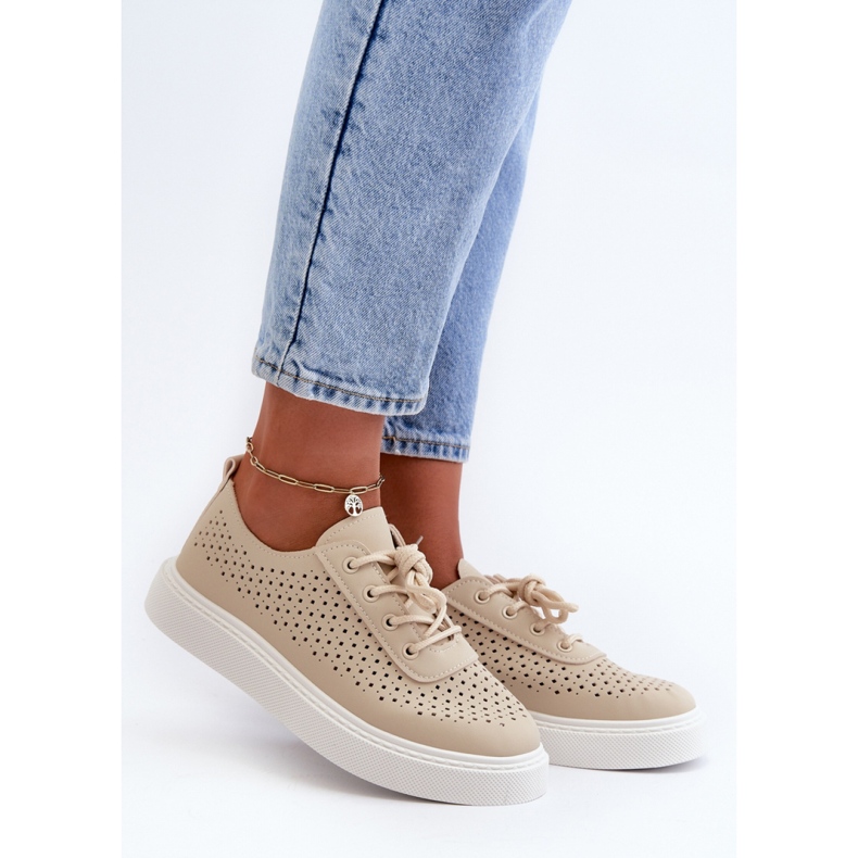 Beige genombrutna plattformssneakers 1