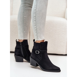 Svarta högklackade cowboystövlar 1