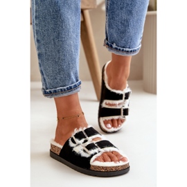 Step in style Tofflor Modell Ezilena WSL-200 Svart - Steg i stil 1