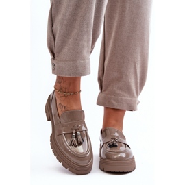 Step in style Skor Modell Velenase YL189 Dark Beige Lakier - Steg i stil 1