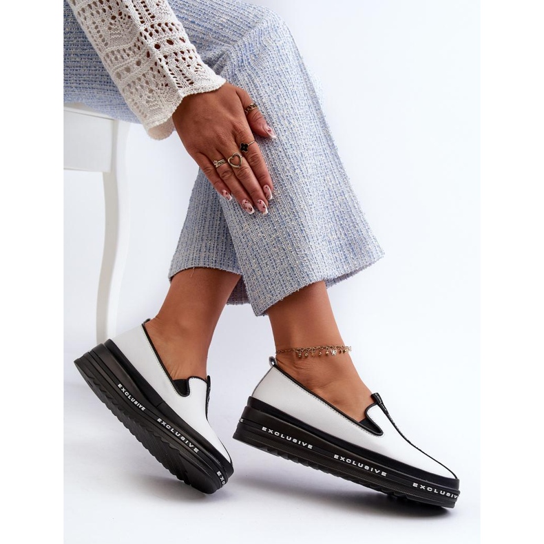 S. BARSKI Barski damskor i vitt naturläder 2