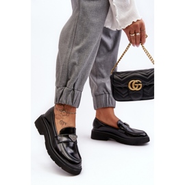 Klassiska svarta damskor 2