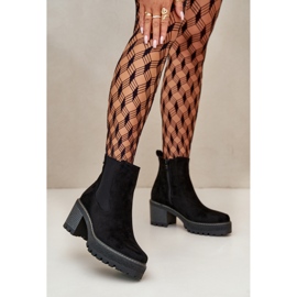 Damstövlar i mocka med tjock botten, svarta 1