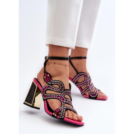 Damsandaler med dekoration på hälen svart 1