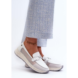 Vita sportmockasiner 1