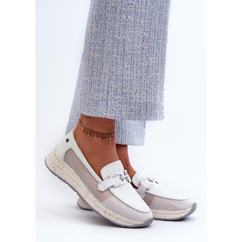 Vita sportmockasiner 1