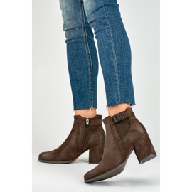 Damstövlar isolerade med päls 260034BR-SU brun 2