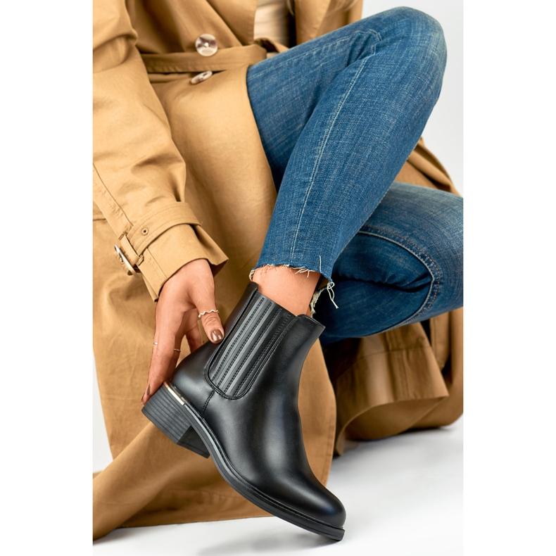 Damstövlar D7995B Oisolerade svart 1