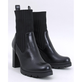 Fairsy Black högklackade ankelstövlar svart 1