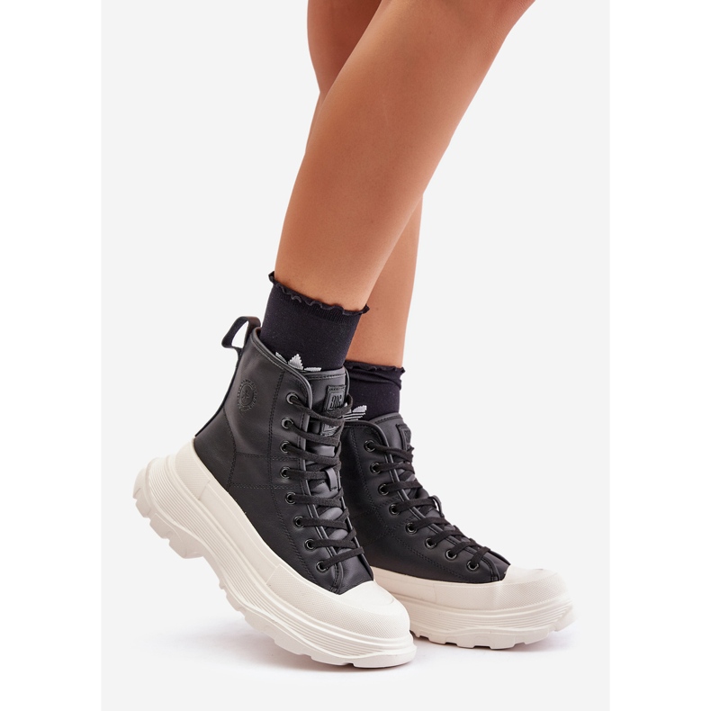 Läderisolerade sneakers på en massiv plattform Big Star OO274A599 Svart 1