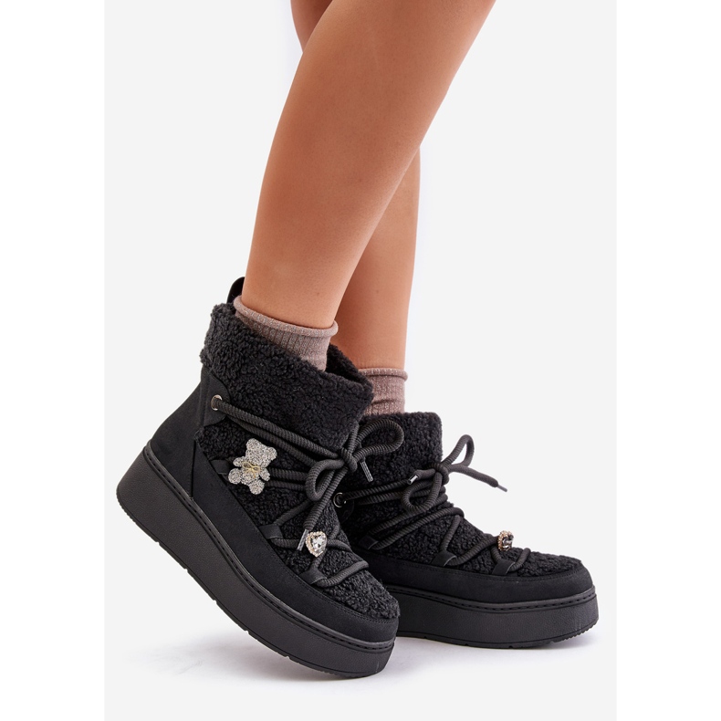 Svarta Almatiza damskinnssnöskor med nålar och päls 1