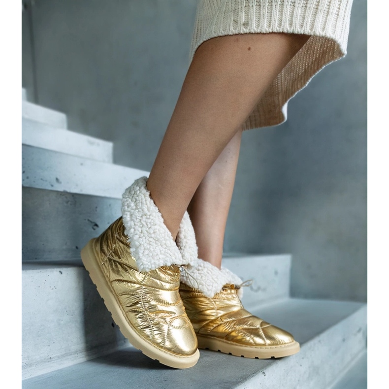 Caellita guldisolerade snöstövlar med manschett gyllene 1