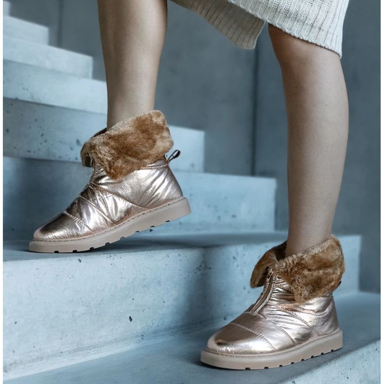 Edidda guldisolerade snöstövlar med krage gyllene 1