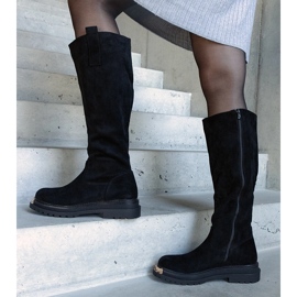 Svarta stövlar med metallfinish från Guillora 1