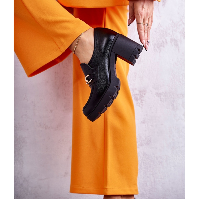 Lemar Svart Läder Högklackat Skor Med Gulddekoration 3