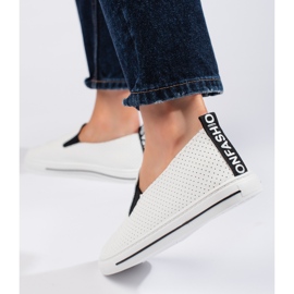 Genombrutna vita sneakers för kvinnor 1