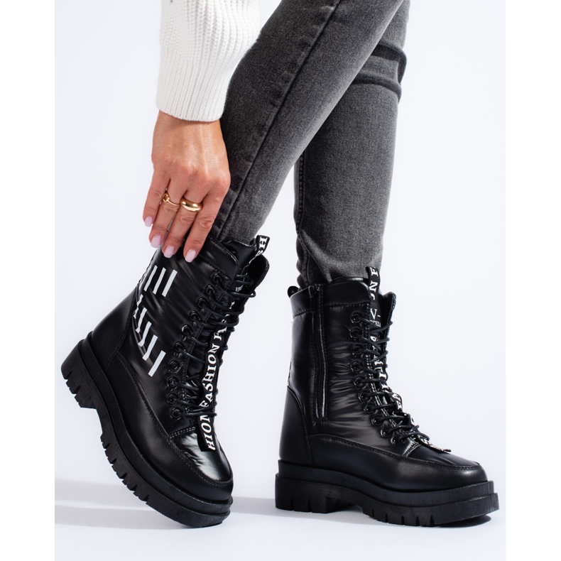 Isolerade väskor för kvinnor på Vinceza-plattformen svarta 1