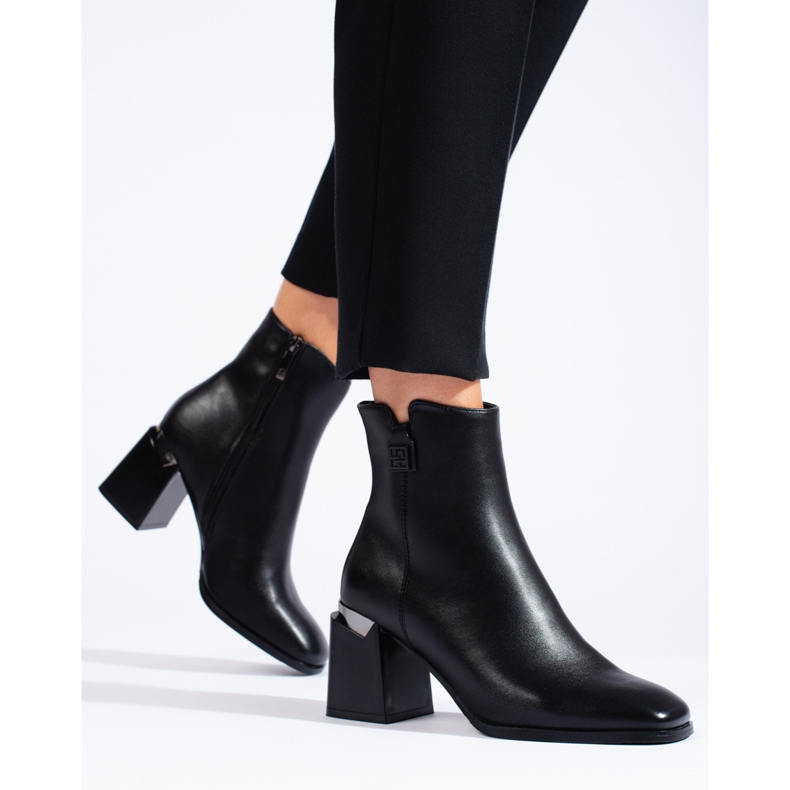 W. Potocki Eleganta svarta högklackade stövlar från Potocki 1