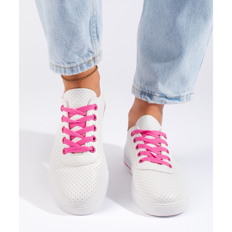 Vita damsneakers med rosa snören 2