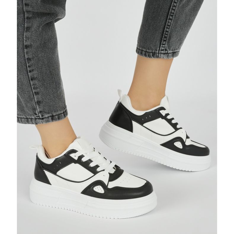 Svarta plattformssportskor för kvinnor 2