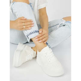 Vita plattformssportskor för kvinnor 2