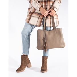 Bruna stövlar i mocka 1