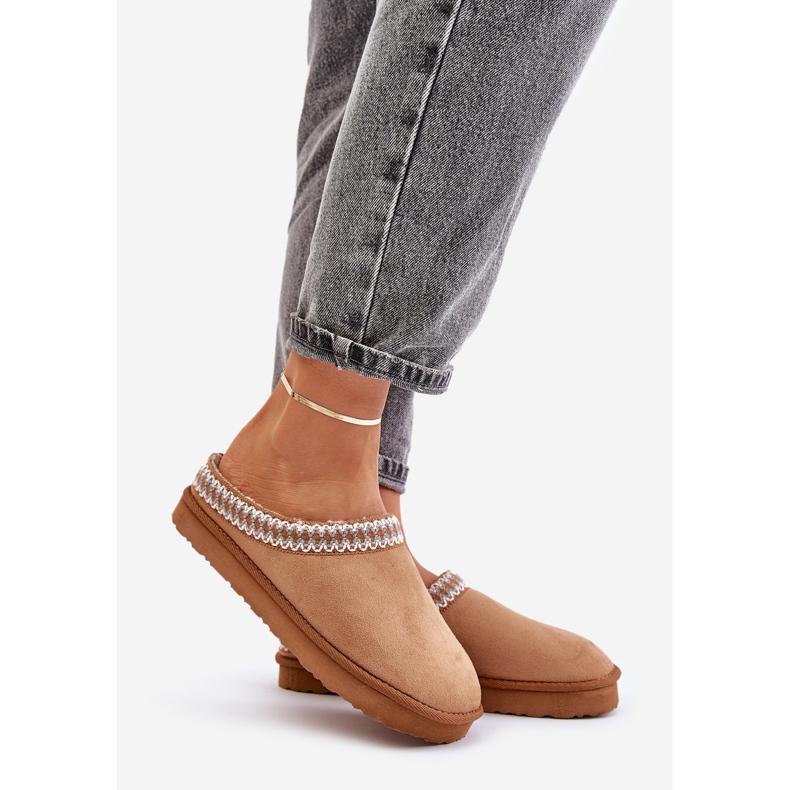 Bekväma hemskor för kvinnor Tofflor med broderi Inblu FX000021 Camel beige 1