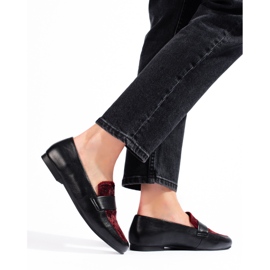 Svarta och vinröda låga stövlar med päls 1