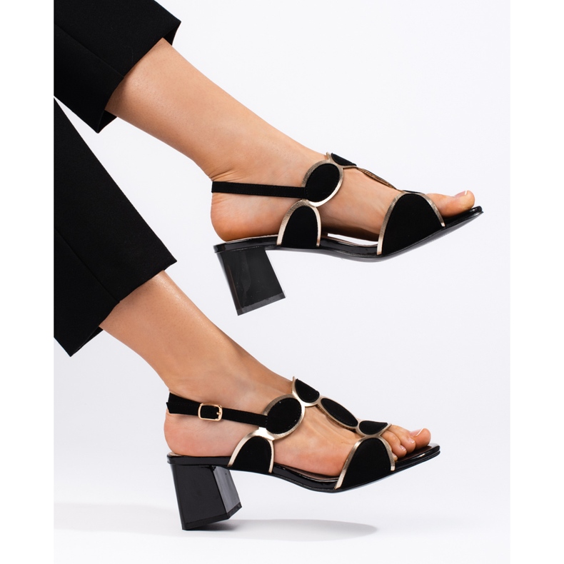 Goodin Svarta damsandaler med spänne 1