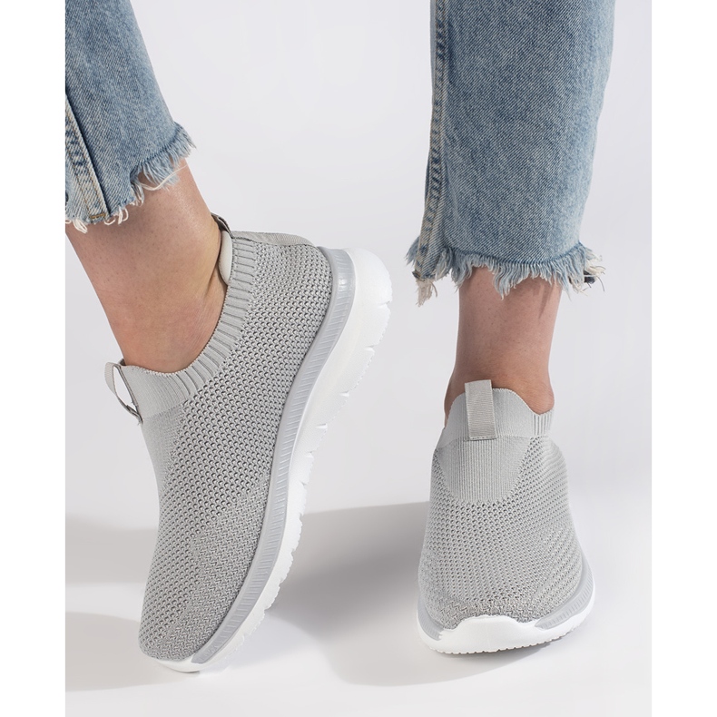 Gråa slip-on sportskor 2