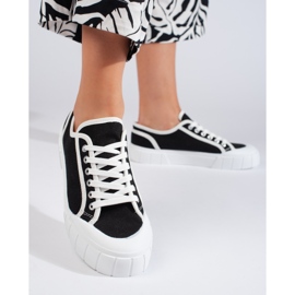 Bekväma svarta sneakers för kvinnor 1