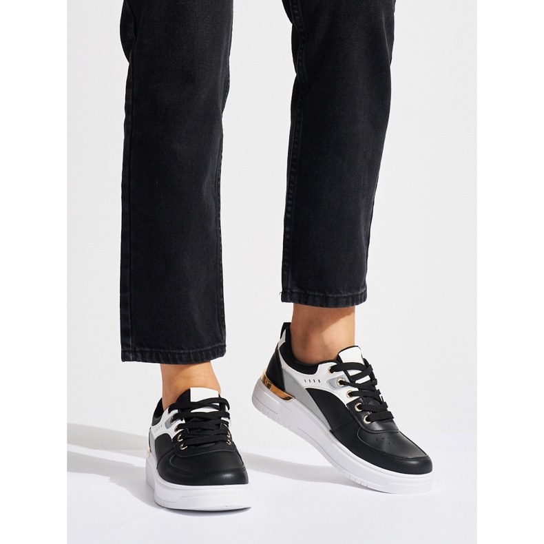 Svarta plattformssportskor 2