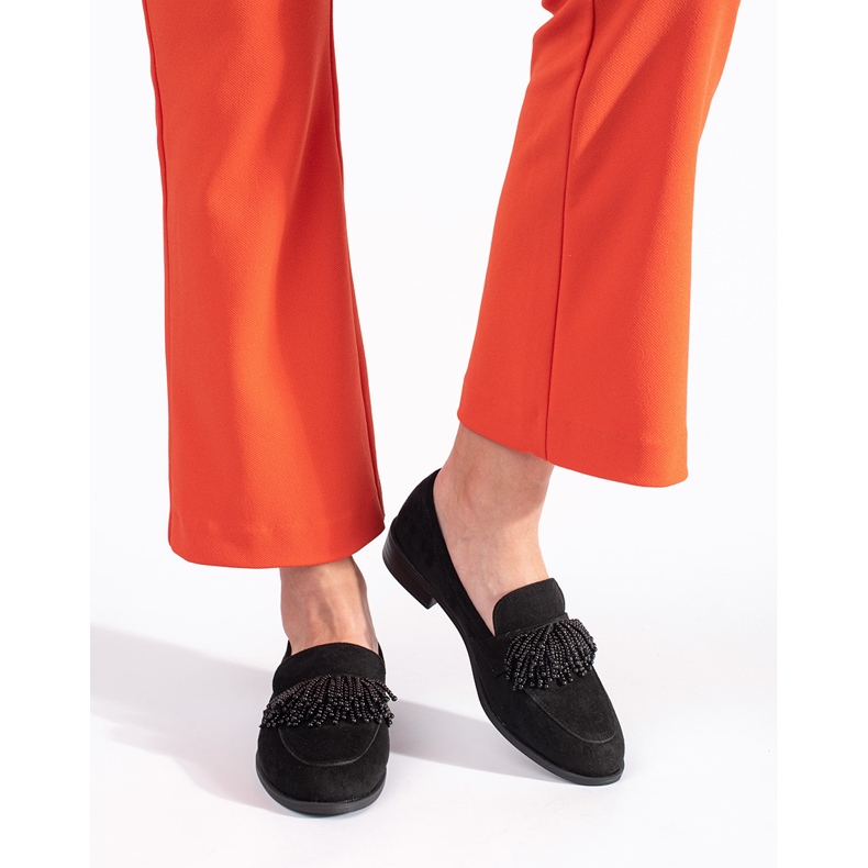 Mockasiner i mocka för kvinnor med pärlor svart 1