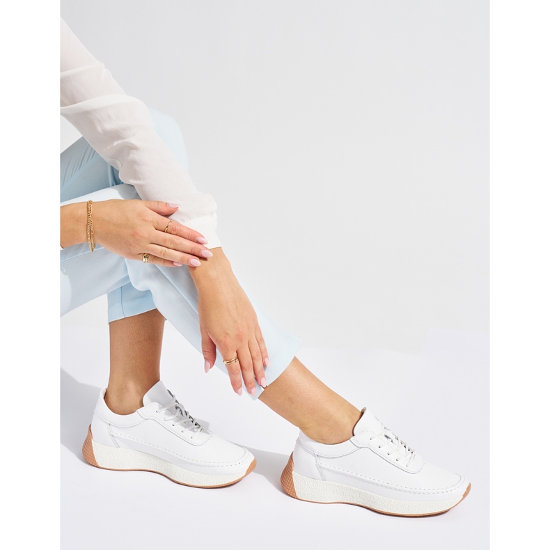 Sergio Leone Vita sportskor i genombrutet läder för kvinnor 2