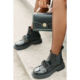 Ankelstövlar i läder med dekoration, isolerad slip-on, svart Solimav 2