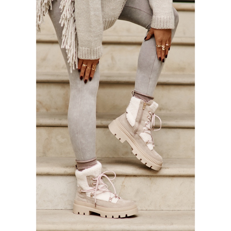 Beige Merilana fårskinnsstövlar med päls 2