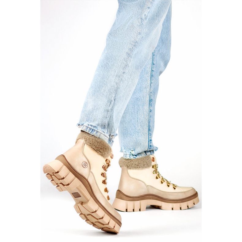 Beige isolerade dam vinterkängor med päls, snörstövlar 1