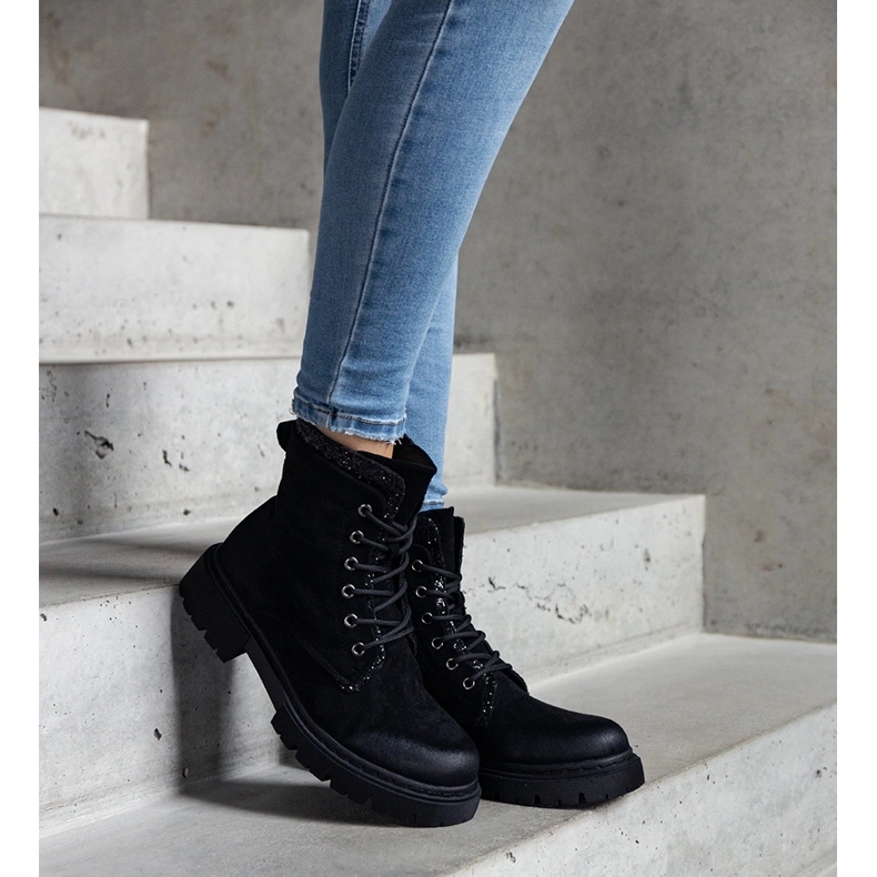 Svarta ankelboots med glänsande Prairie-inlägg 1