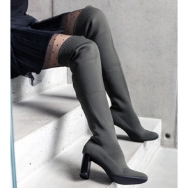 Gröna slip-on högklackade stövlar med en flexibel Flamme-överdel 1