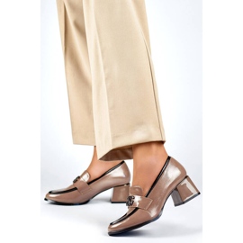 Beige patent lågklackade skor, dam högklackat pumps 2