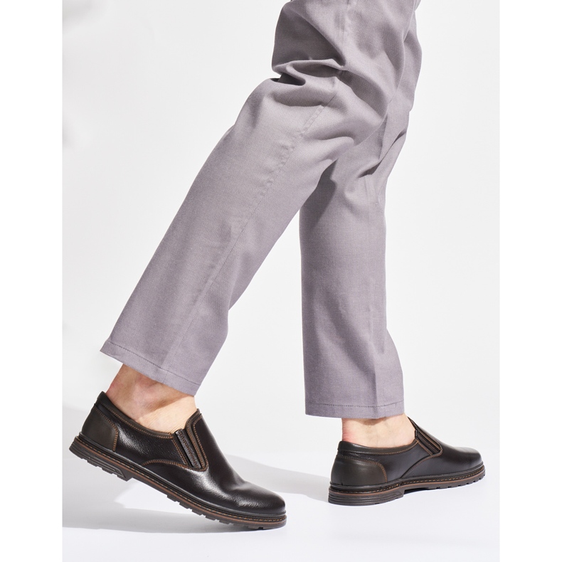 Mörkbruna herrskor 2